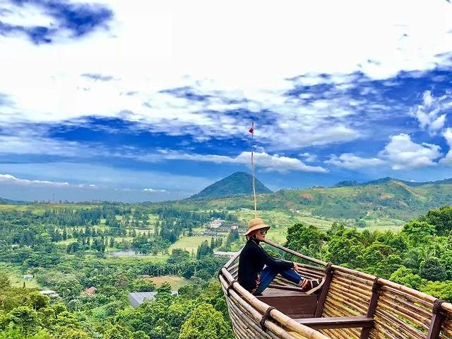 Langit Pelangi di Bukit Cilacap: Sensasi Wisata yang Bikin Hari Terasa Berbeda